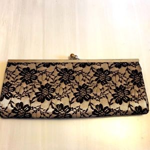 LACY CLUTCH EVENING BAG - Beautiful!